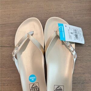 Reef Women's Elegant Cream Sandals